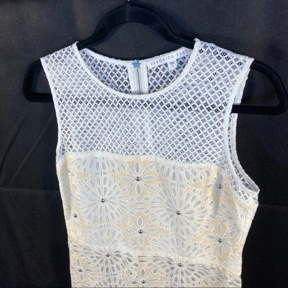 Veronica Beard Sunrise Beaded Crochet Top Size 4 - Picture 13 of 16
